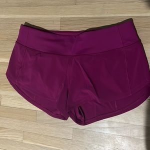 Lululemon speed up shorts size 4, perfect condition
